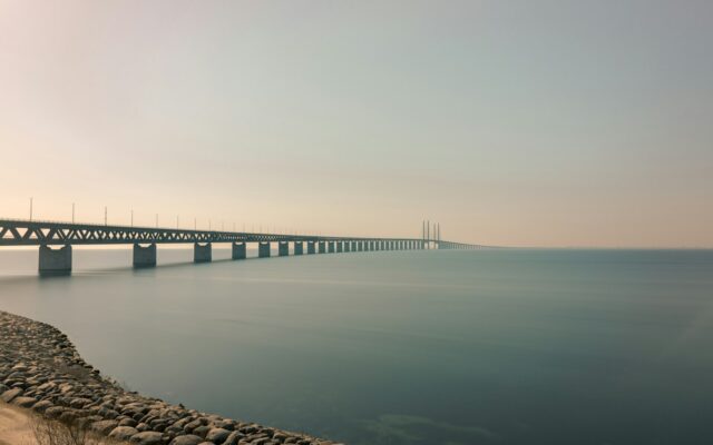 Luftaufnahme der Öresundbrücke bei Malmö